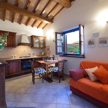 Agriturismo San Severo Пассиньяно-суль-Тразимено Номер фото