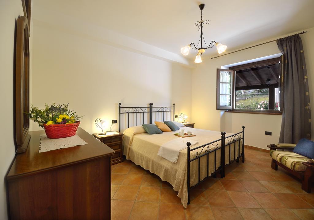Agriturismo San Severo Пассиньяно-суль-Тразимено Экстерьер фото